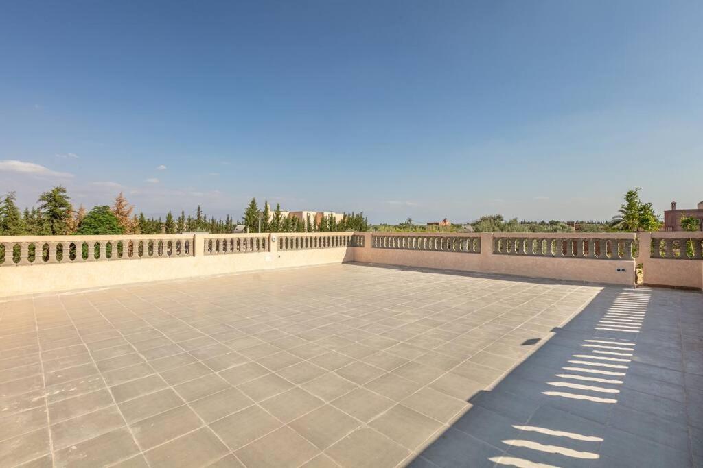 Villa Leila,Piscine , Grand Jardin, Jeux , Cuisiniere Marrakesh Exterior photo